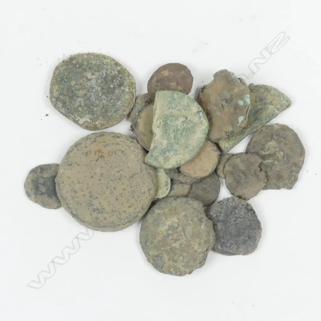 A collection of ancient Roman coins Image 1++
