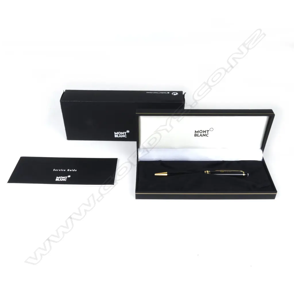 A Mont Blanc Meisterstück Classique ballpoint pen Image 1++