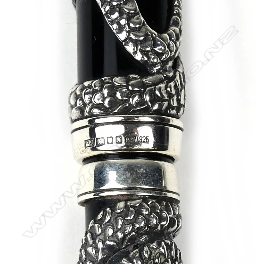 A Parker 'Snake' limited edition fountain pen Image 1++