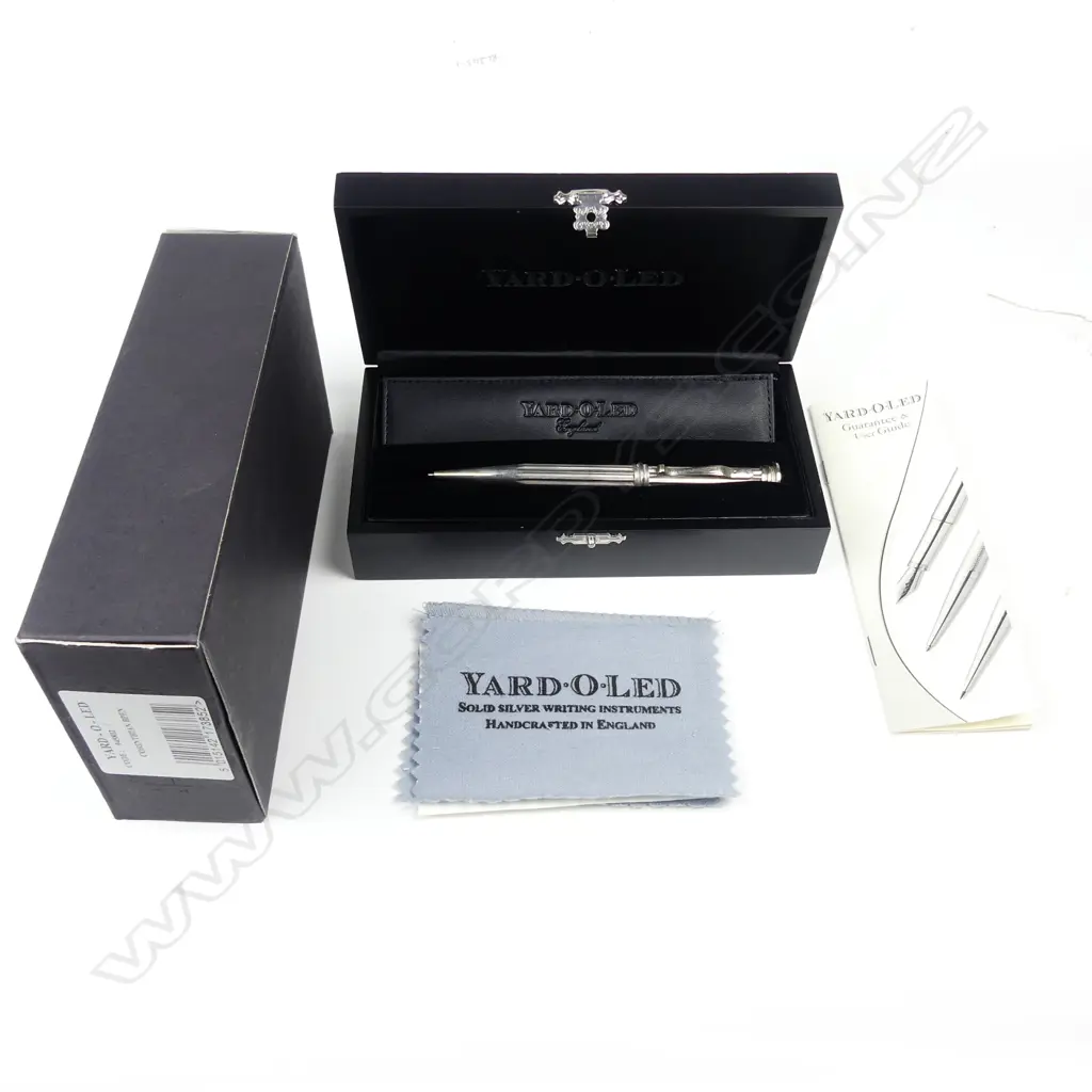 A sterling silver ‘Yard-O-Led’ Corinthian ballpoint pen Image 1++