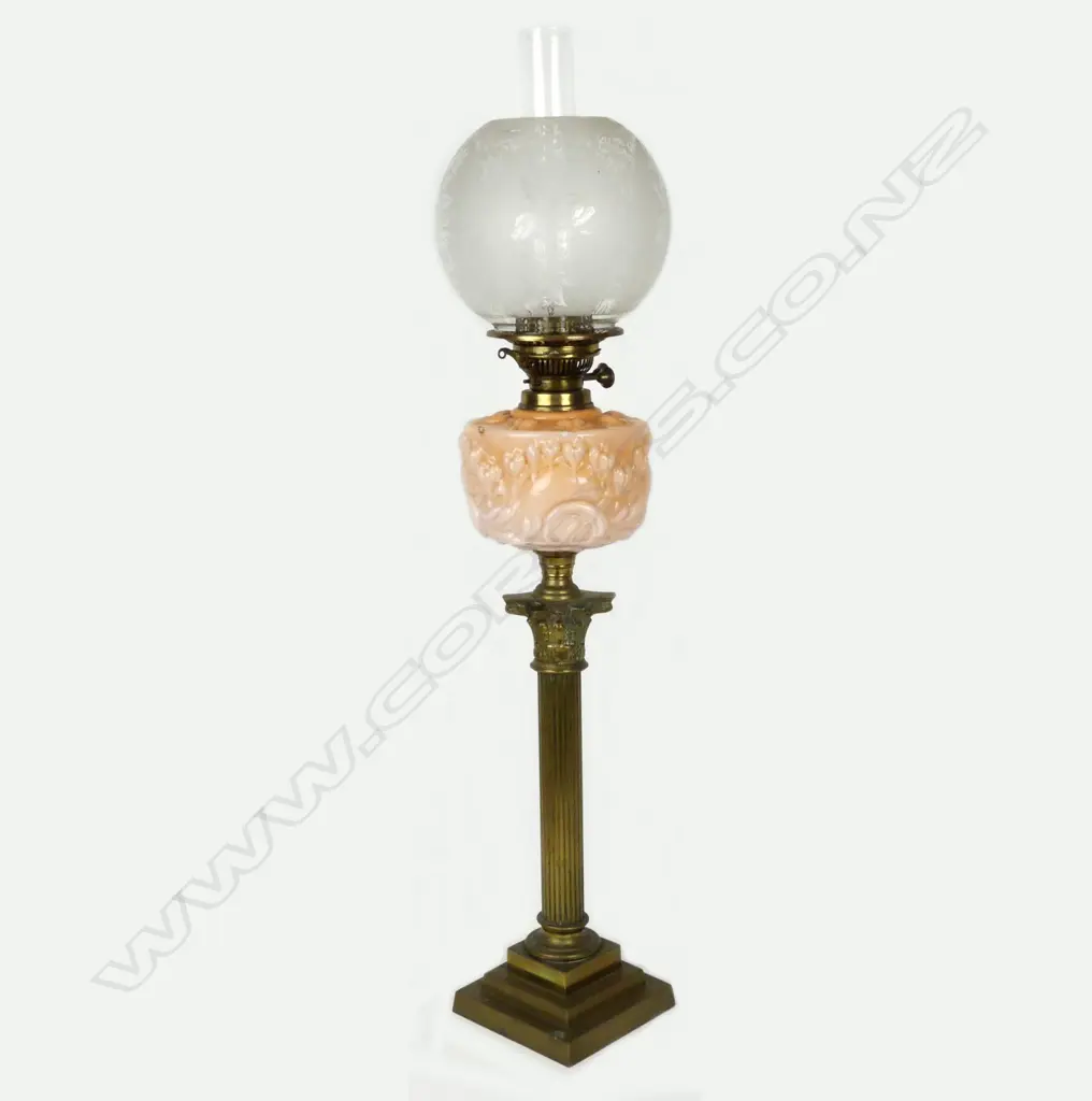 A Victorian kerosene banquet lamp Image 1++
