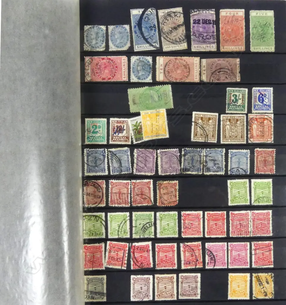 A stamp album Image 1++