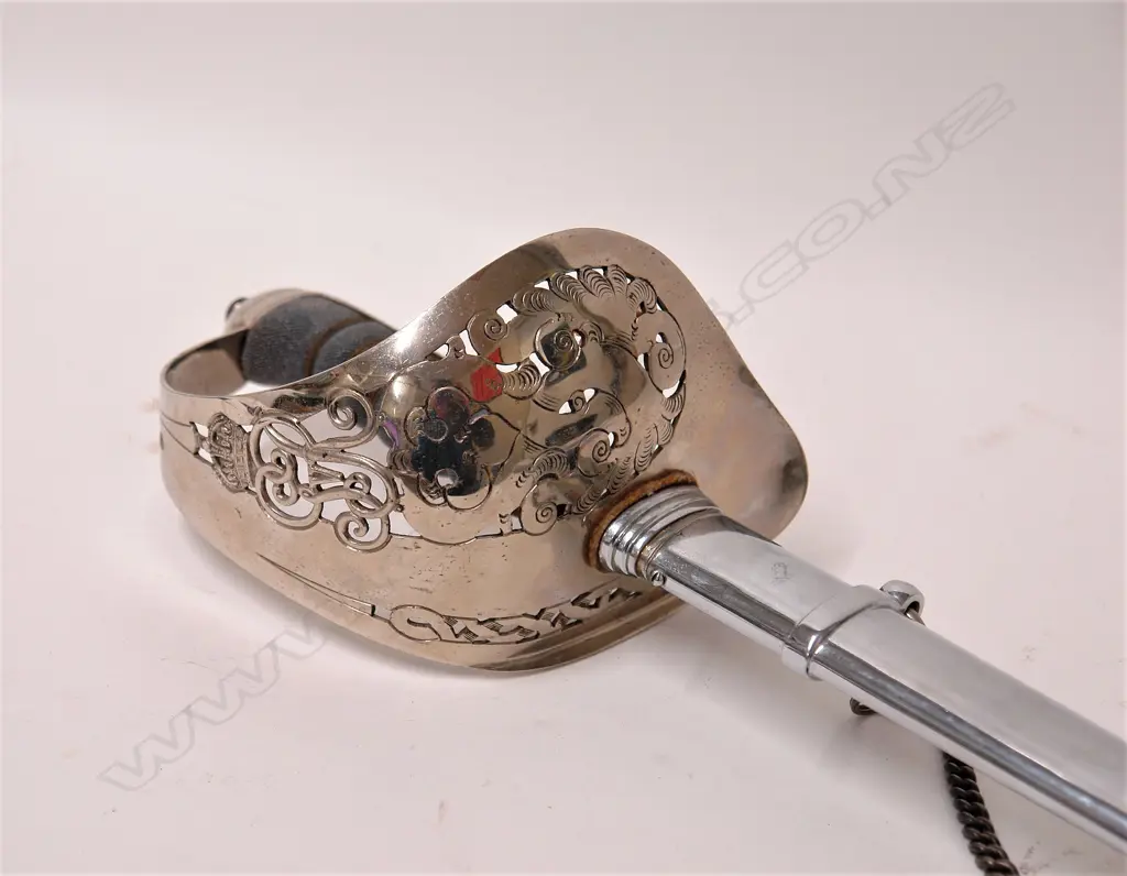 A George V military parade sword Image 1++