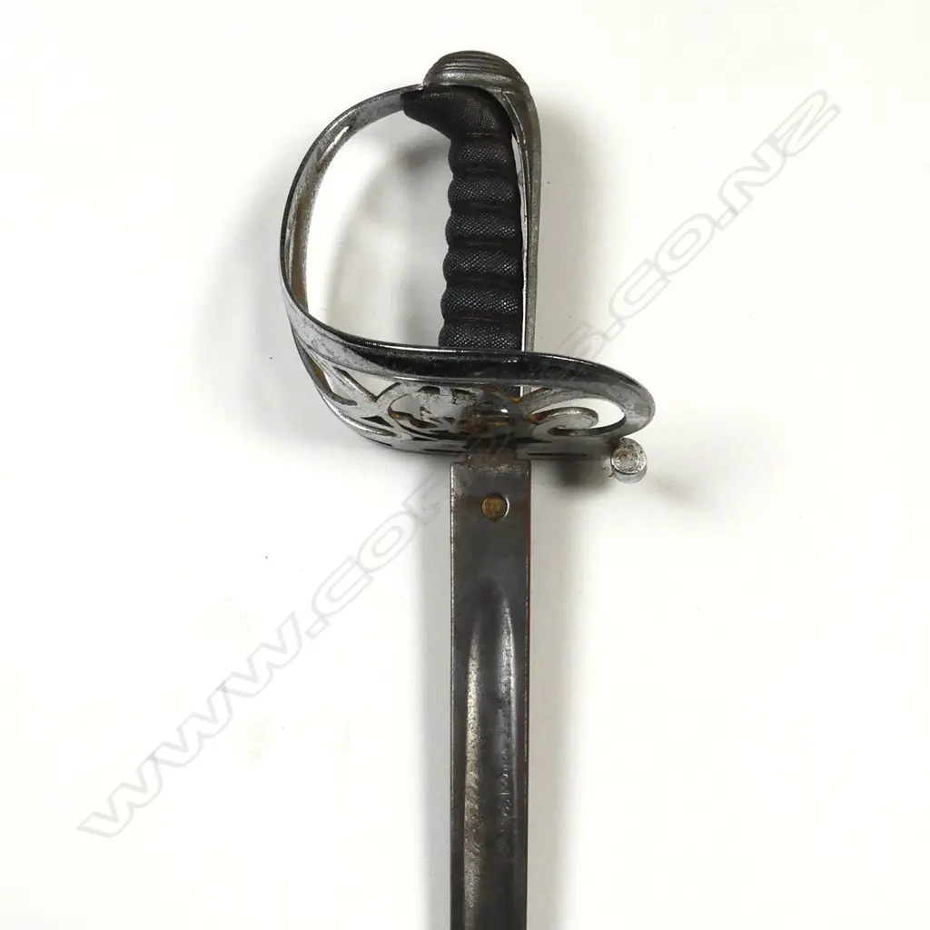 A military officer's sword Image 1++