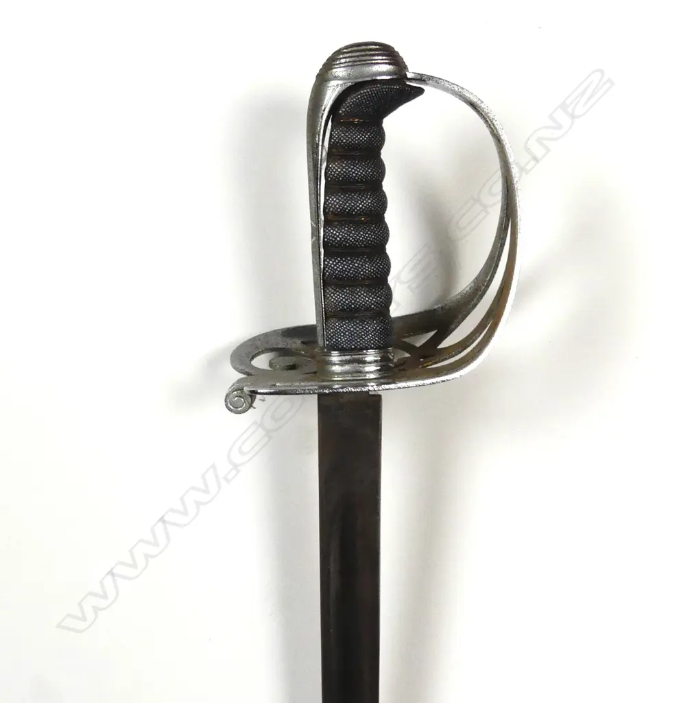 A military officer's sword Image 1++