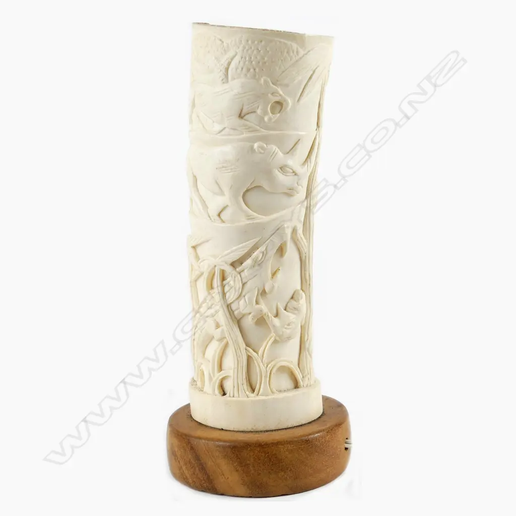 An old African carved ivory tusk section lamp Image 1++