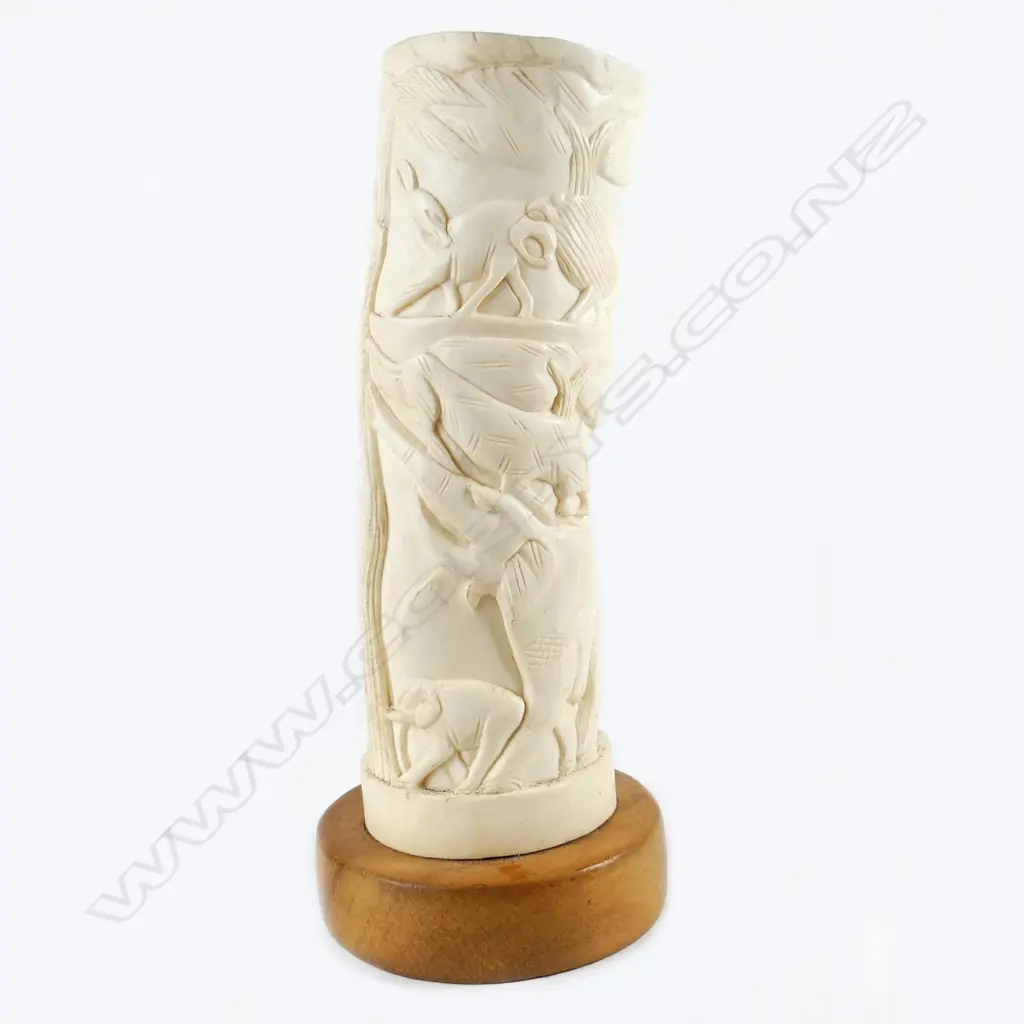 An old carved ivory tusk section lamp Image 1++