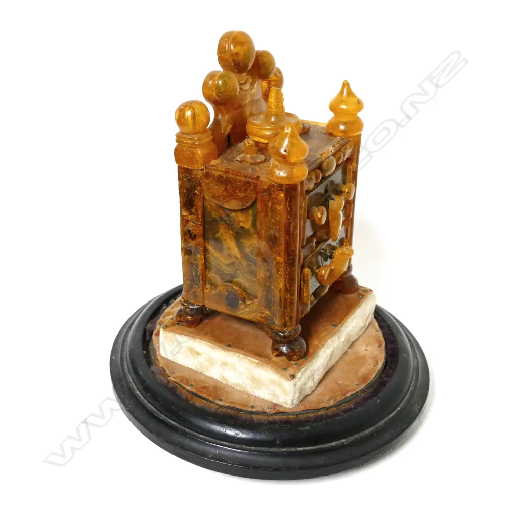 A rare model colonial kauri gum chest of drawers Image 1++