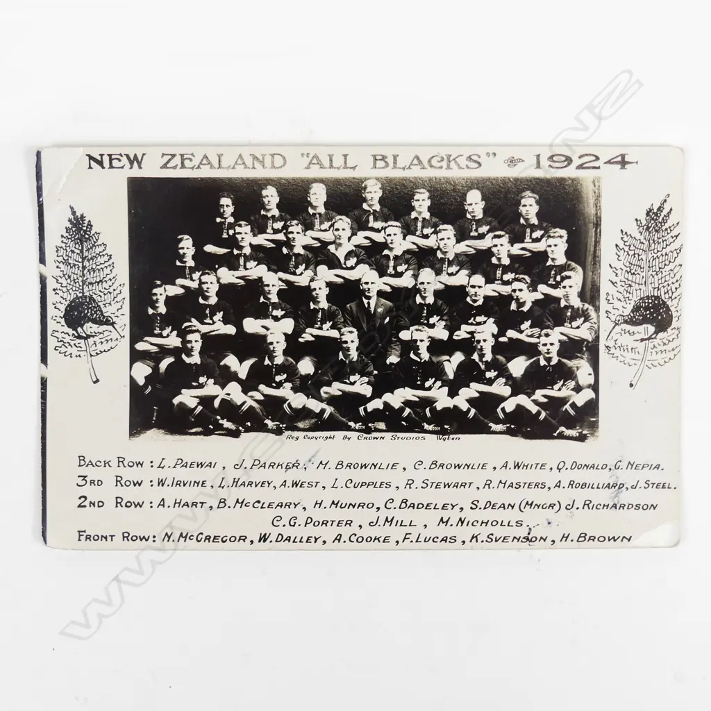 A rare ‘N.Z. 'All Blacks' 1924’ vintage photographic team postcard with signatures Image 1++