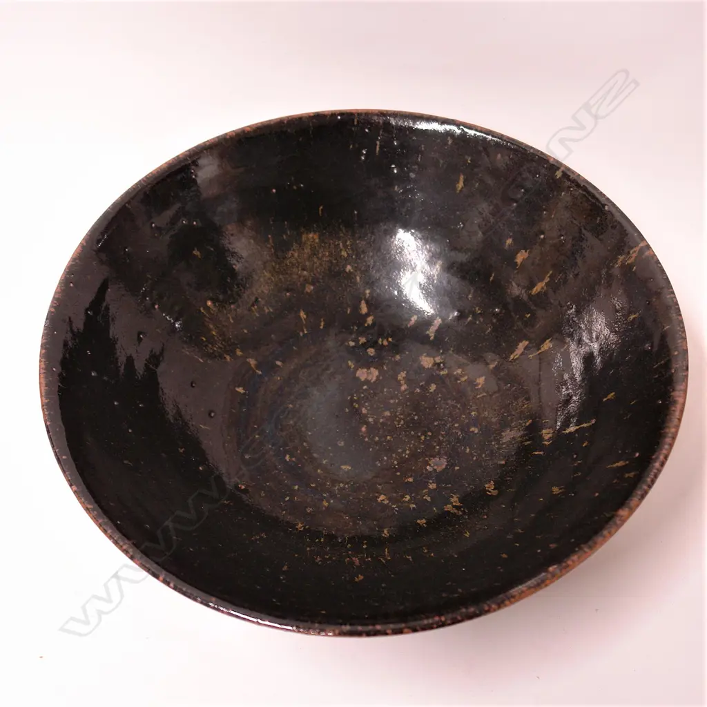 Len Castle flared bowl Image 1++