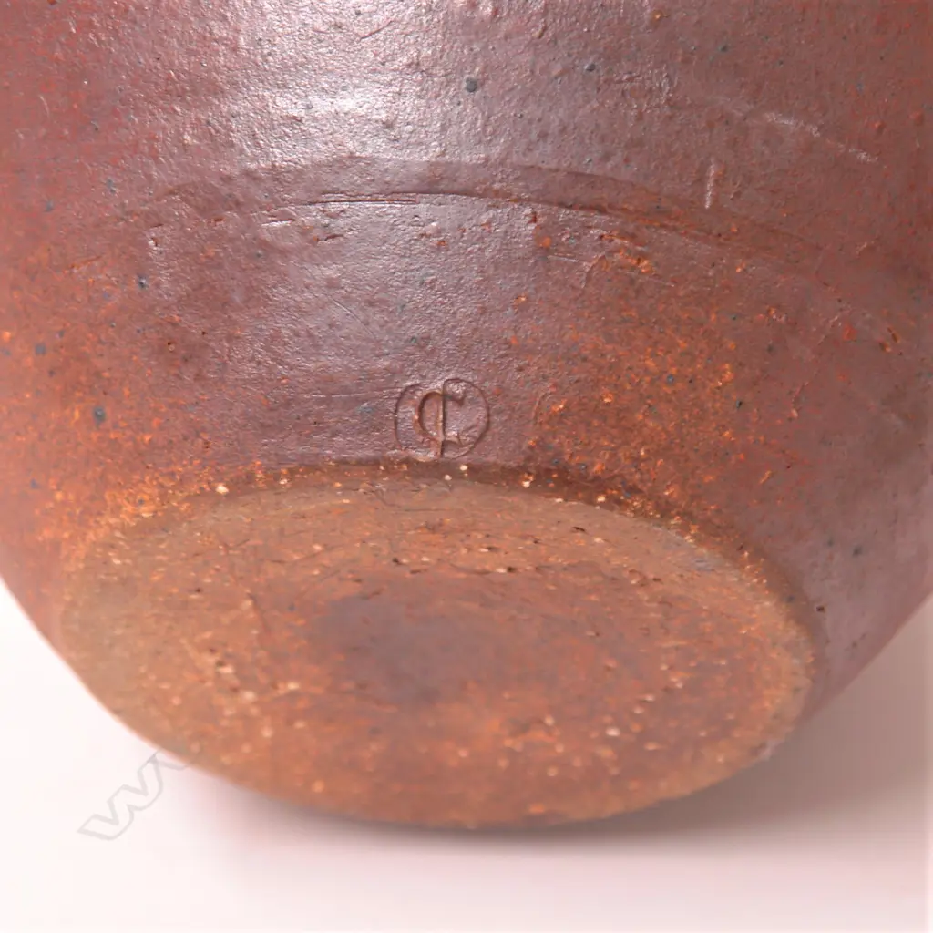 Len Castle swollen ovoid shino glazed flask Image 1++