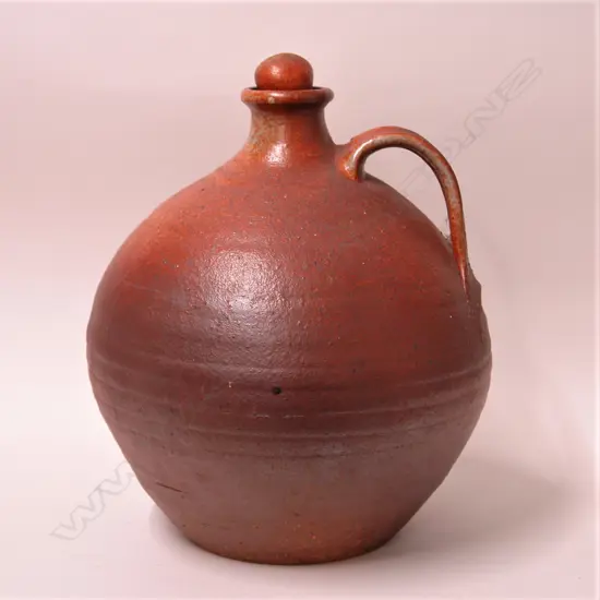 Len Castle swollen ovoid shino glazed flask