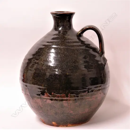 Len Castle large ovoid flask