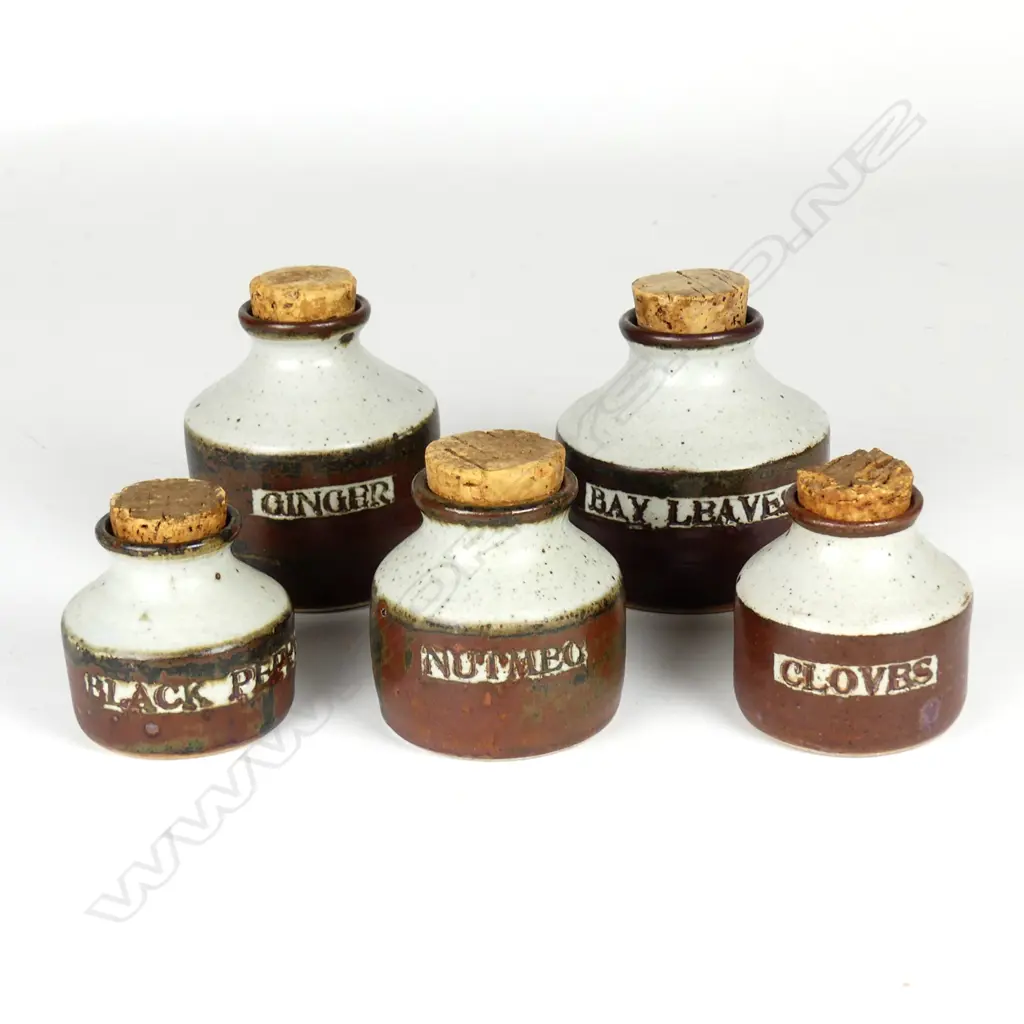 Five Len Castle spice pots Image 1++