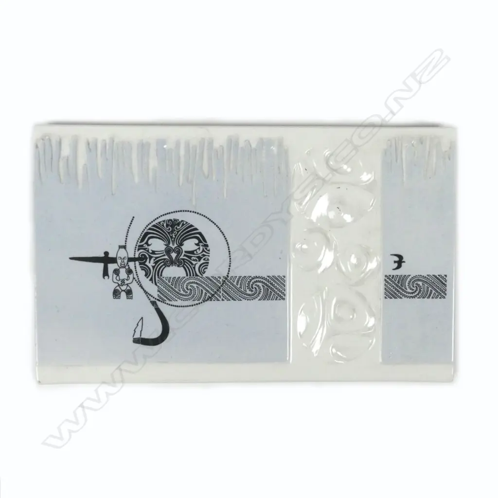 A Crown Lynn earthenware Expo '70 table dish of oblong shape Image 1++