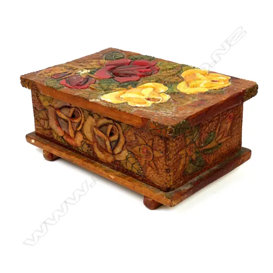 A Jane Brenkley carved box