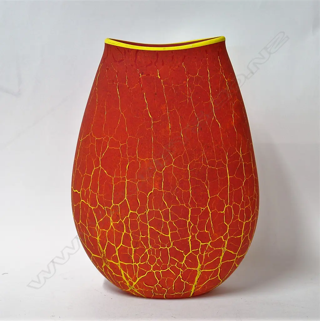 Garry Nash art glass volcanic type series lava vase Image 1++