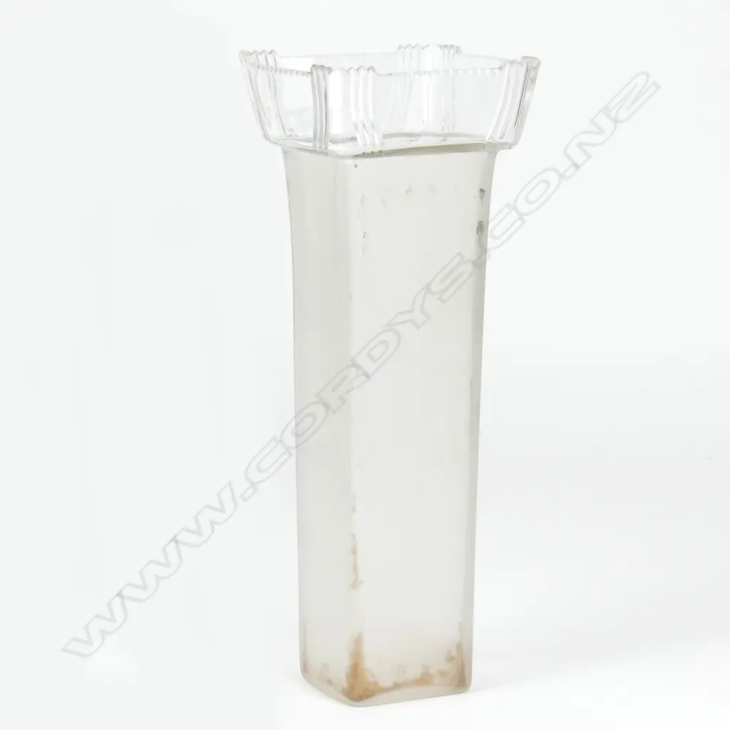 A large WMF silver plated centrepiece vase Image 1++