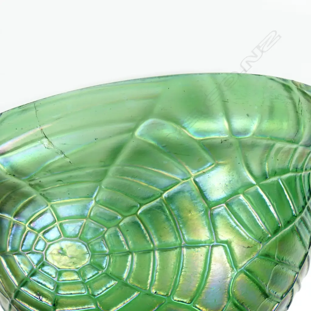 An Art Nouveau spelter centrepiece bowl Image 1++