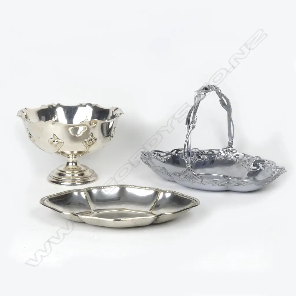 A WMF silver plated lozenge shaped dish Image 1++