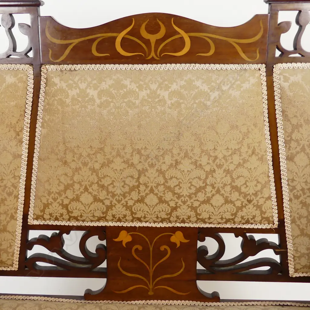 An Art Nouveau small settle Image 1++