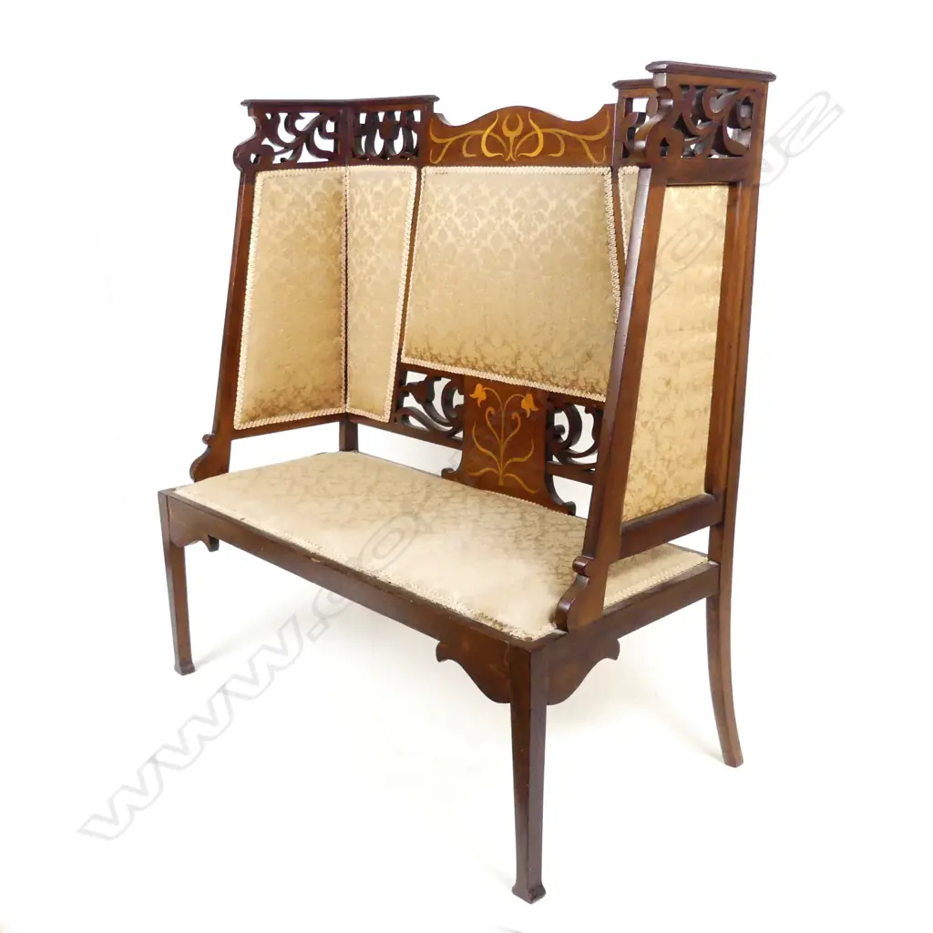 An Art Nouveau small settle Image 1++