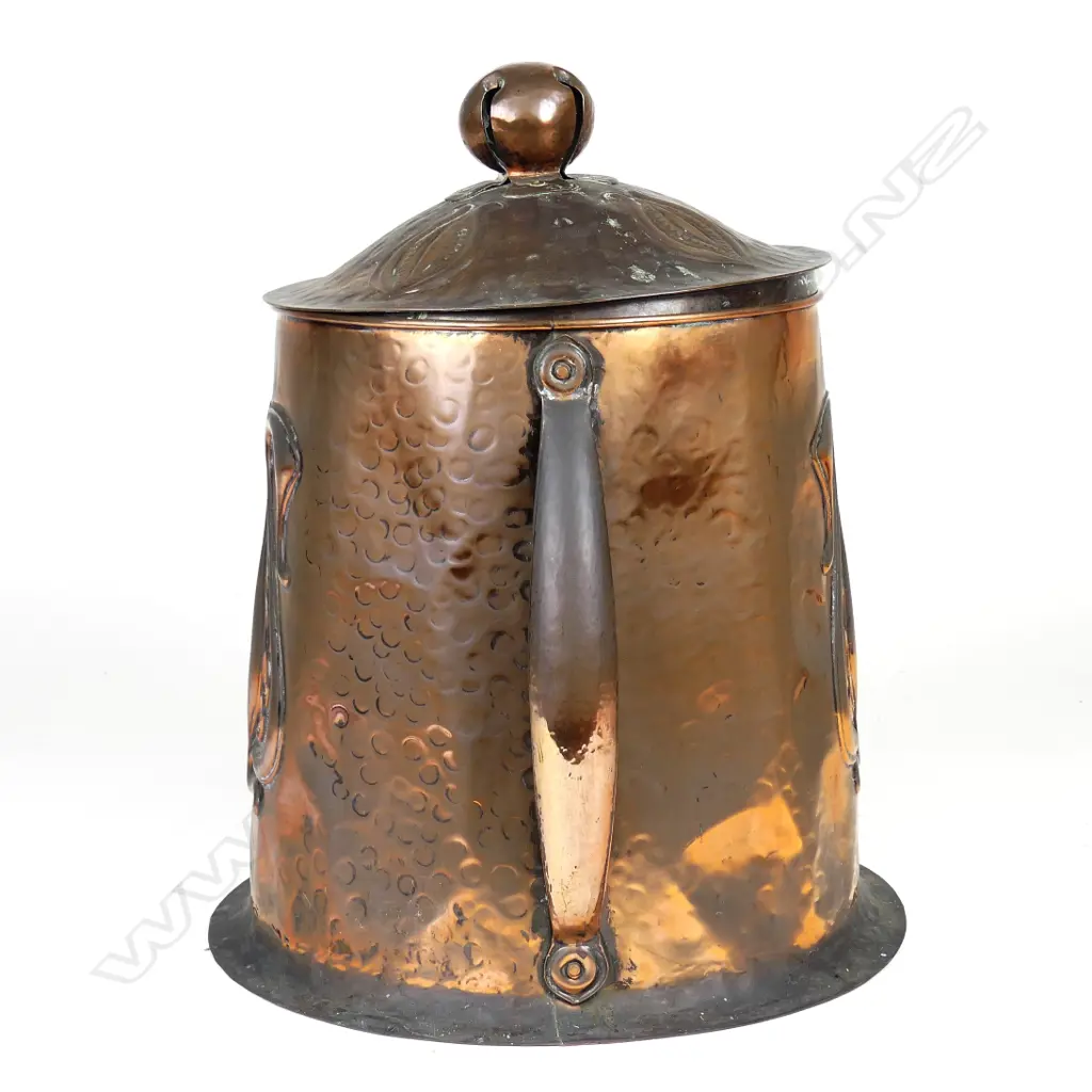 An Arts & Crafts copper coal bin Image 1++