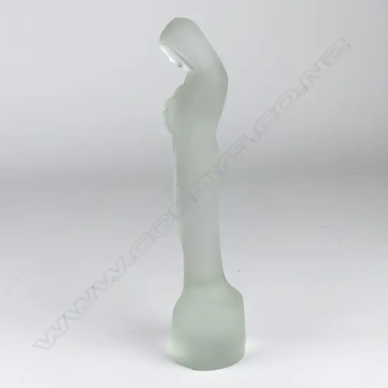 A Stef Uiterwaal designed Leerdam glass figure