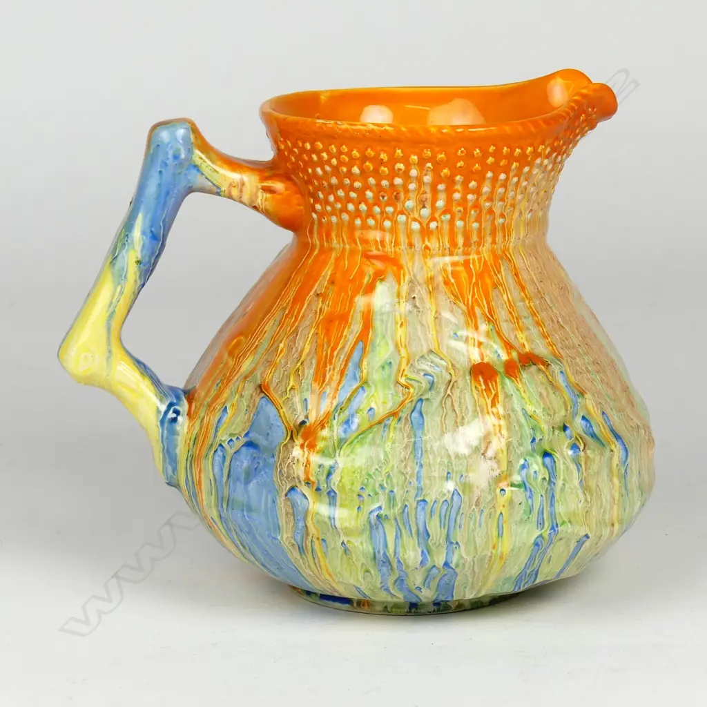A Clarice Cliff Delecia jug Image 1++