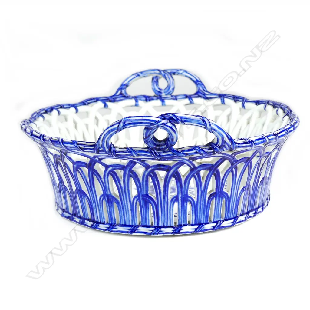 A 19thC blue and white porcelain basket Image 1++