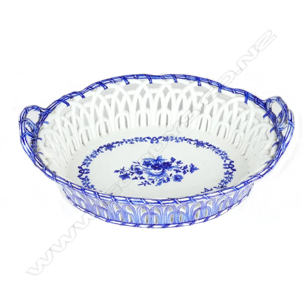 A 19thC blue and white porcelain basket Image 1++