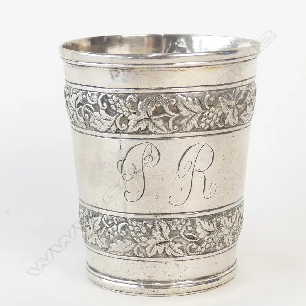 A19thC Chinese silver mug Image 1++