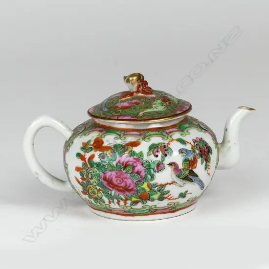 A c.1900 famille rose small teapot