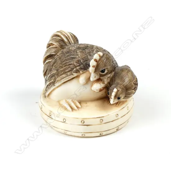A Japanese carved ivory netsuke