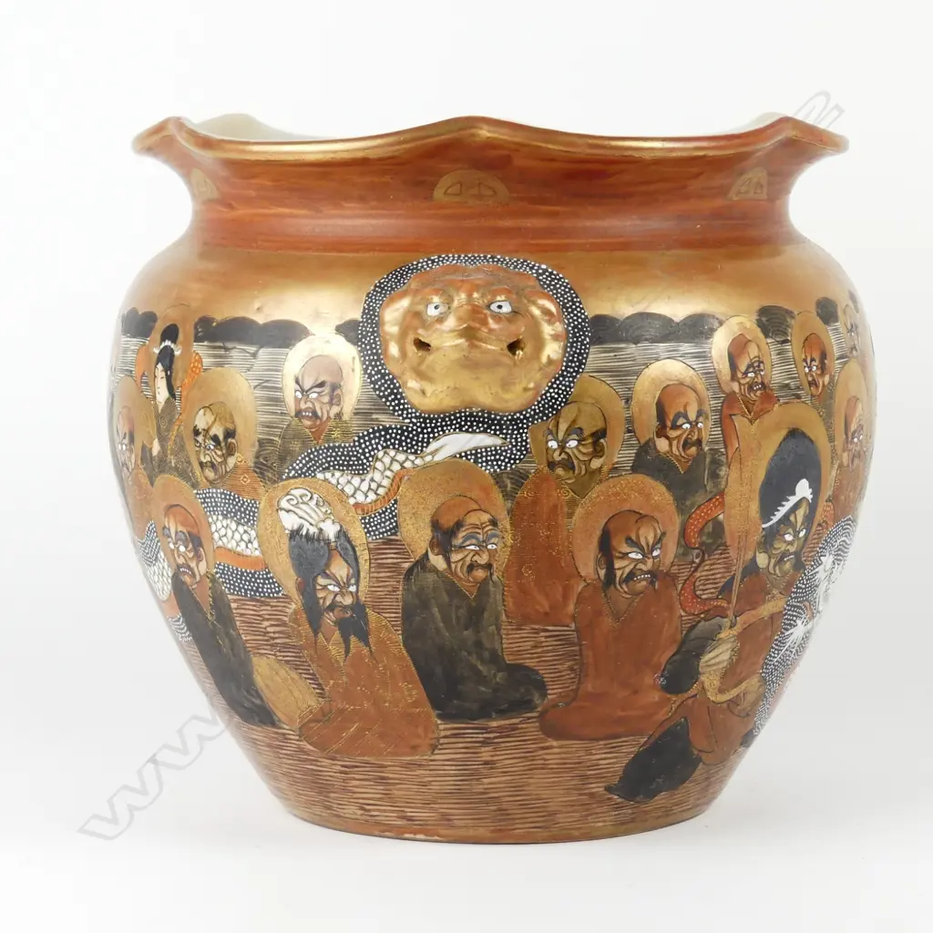 A large Satsuma earthenware jardinière Image 1++
