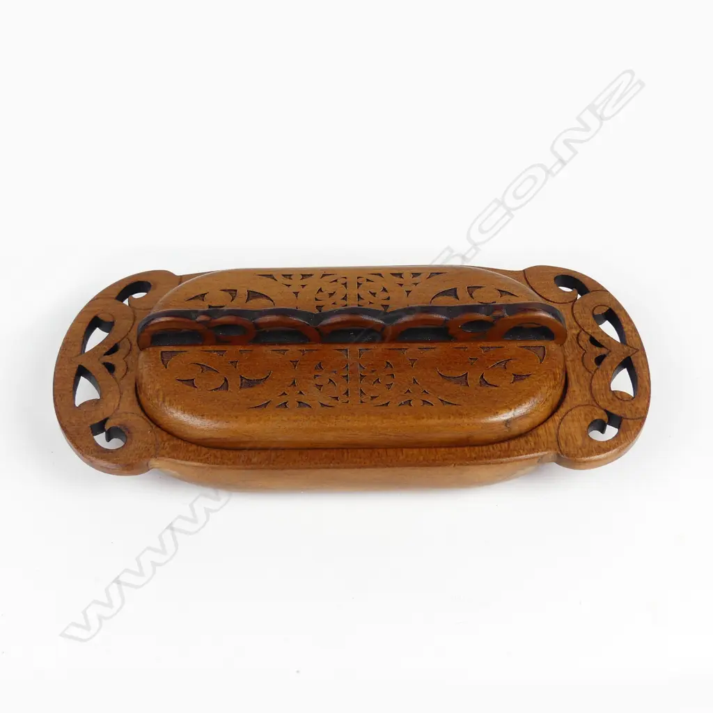 A 2010 NZ proof $10 gold Hei Tiki coin Image 1++