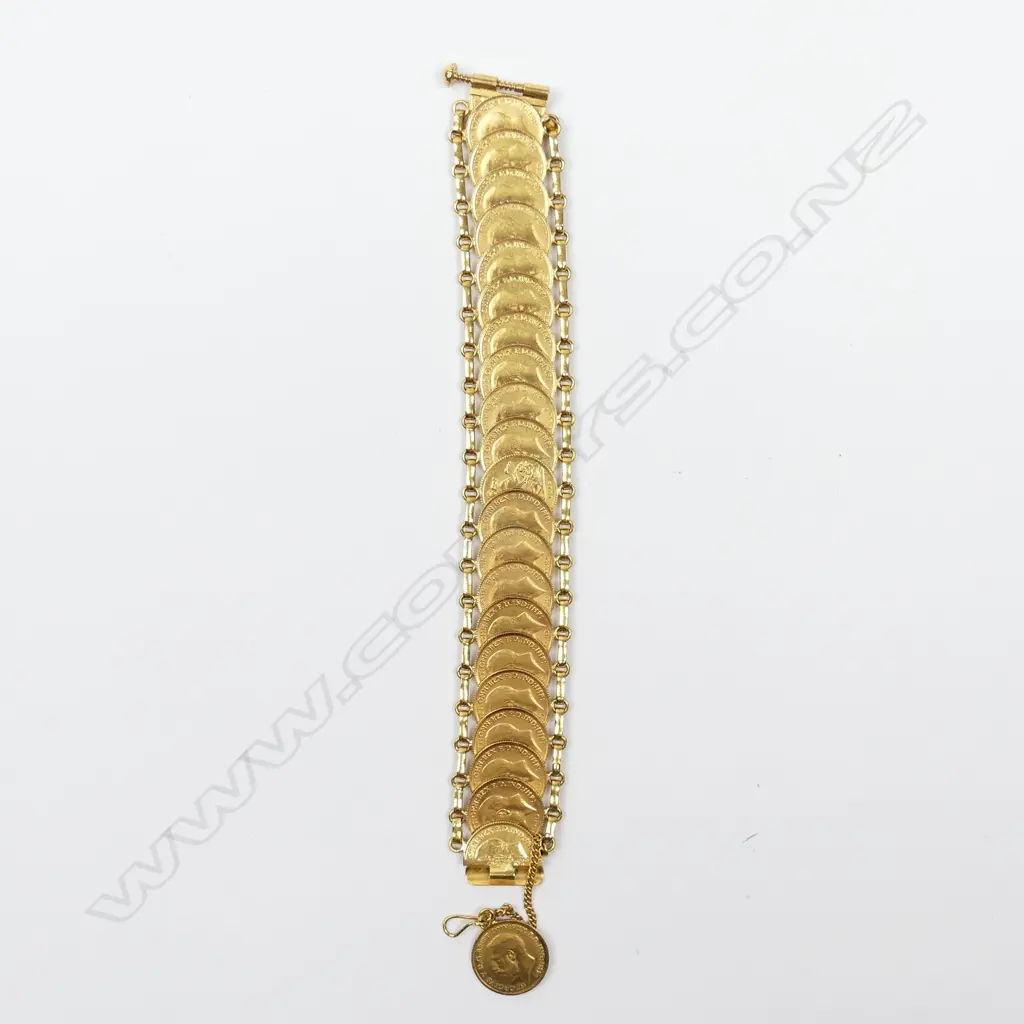 An impressive bracelet of twenty-two gold half sovereigns mounted in 22ct. yellow gold Image 1++