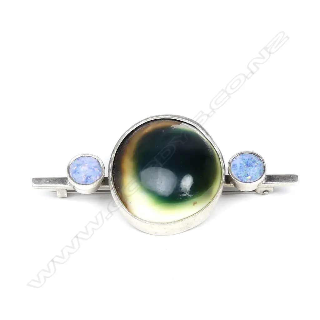 A silver and cats eye brooch Image 1++