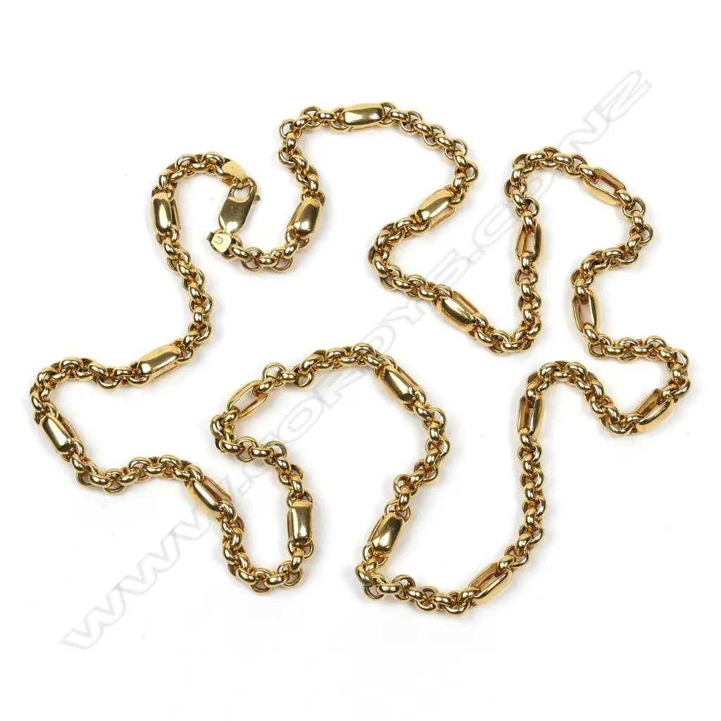 A modern 9ct gold chain Image 1++