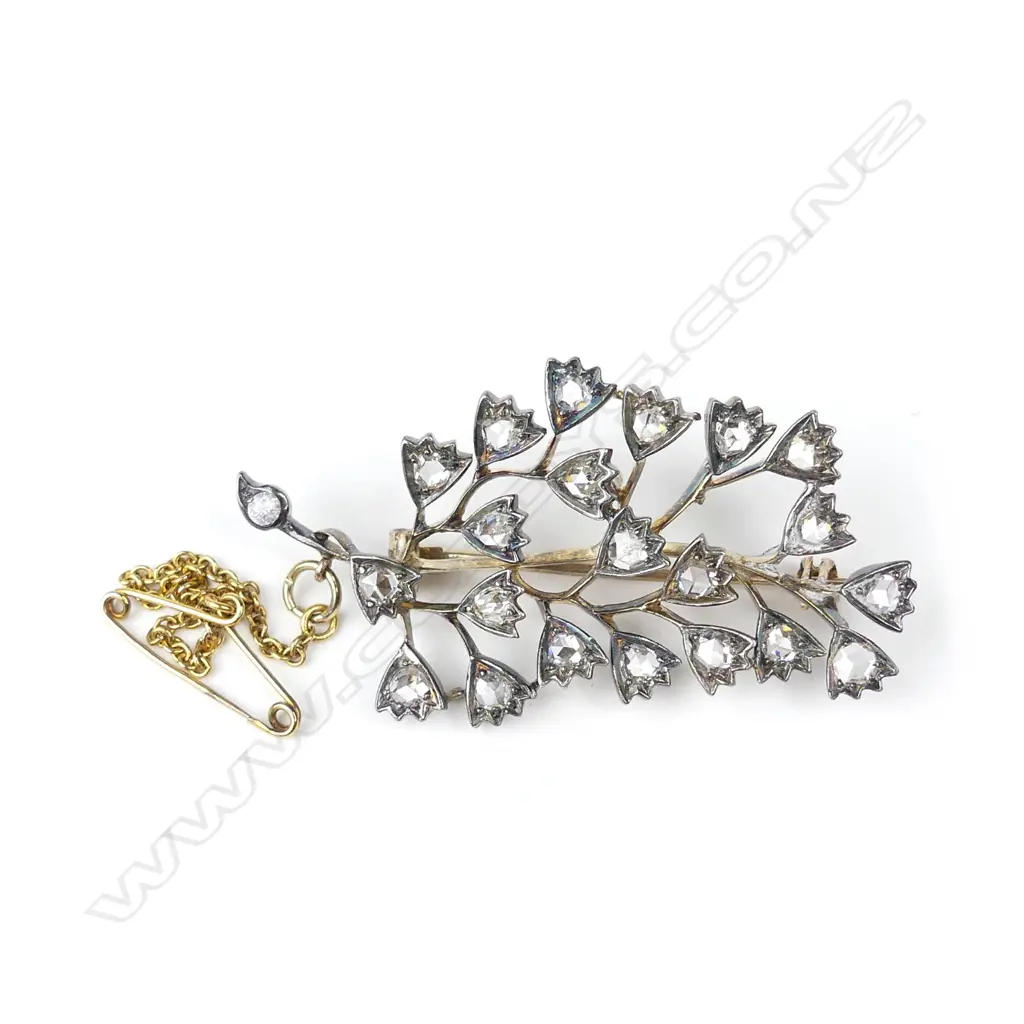 A Georgian silver and gold diamond brooch Image 1++