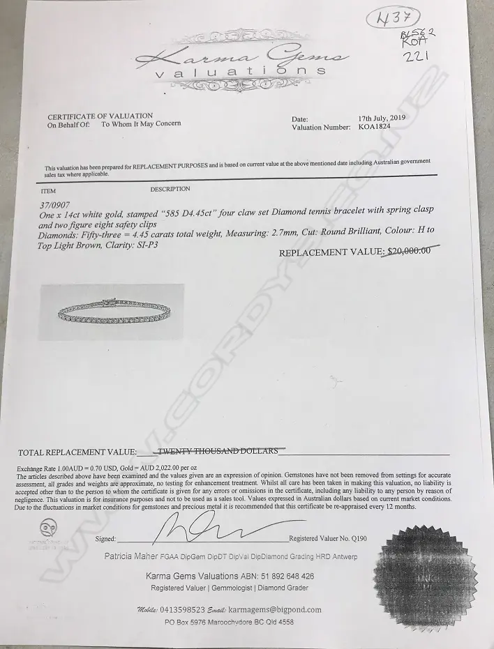 A 14ct white gold and diamond tennis bracelet Image 1++