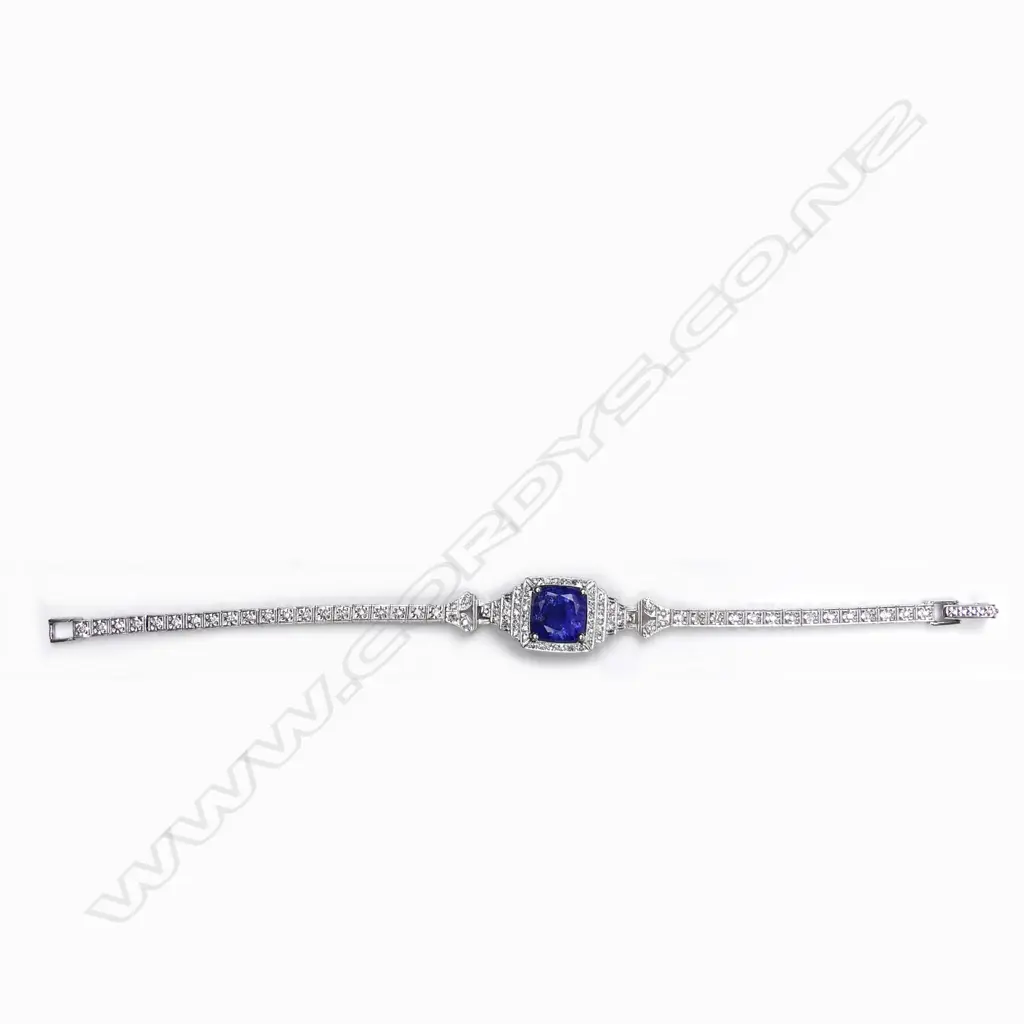 A palladium tanzanite and diamond bracelet Image 1++