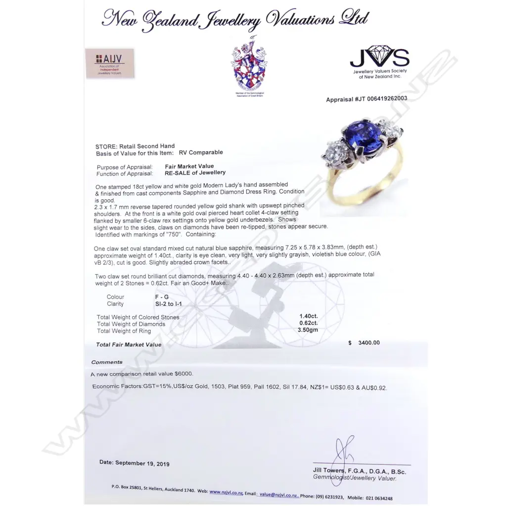 A lady's vintage 18ct. yellow gold sapphire and diamond ring Image 1++