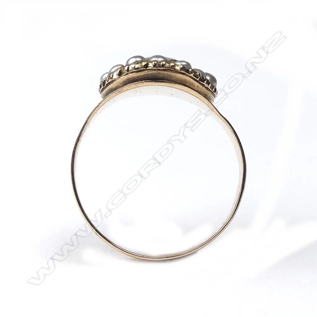A Georgian 9ct rose gold mourning ring Image 1++