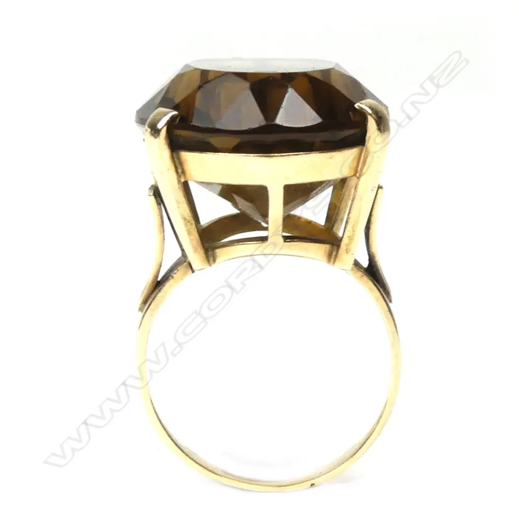 A 9ct. gold and large smoky quartz lady's dress ring Image 1++