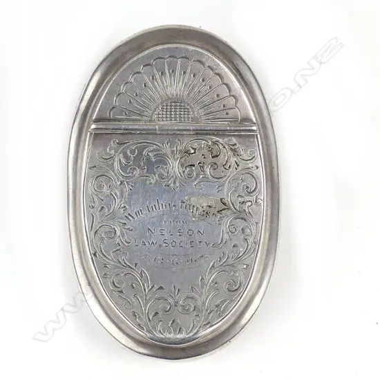 An Edwardian oval silver snuff box