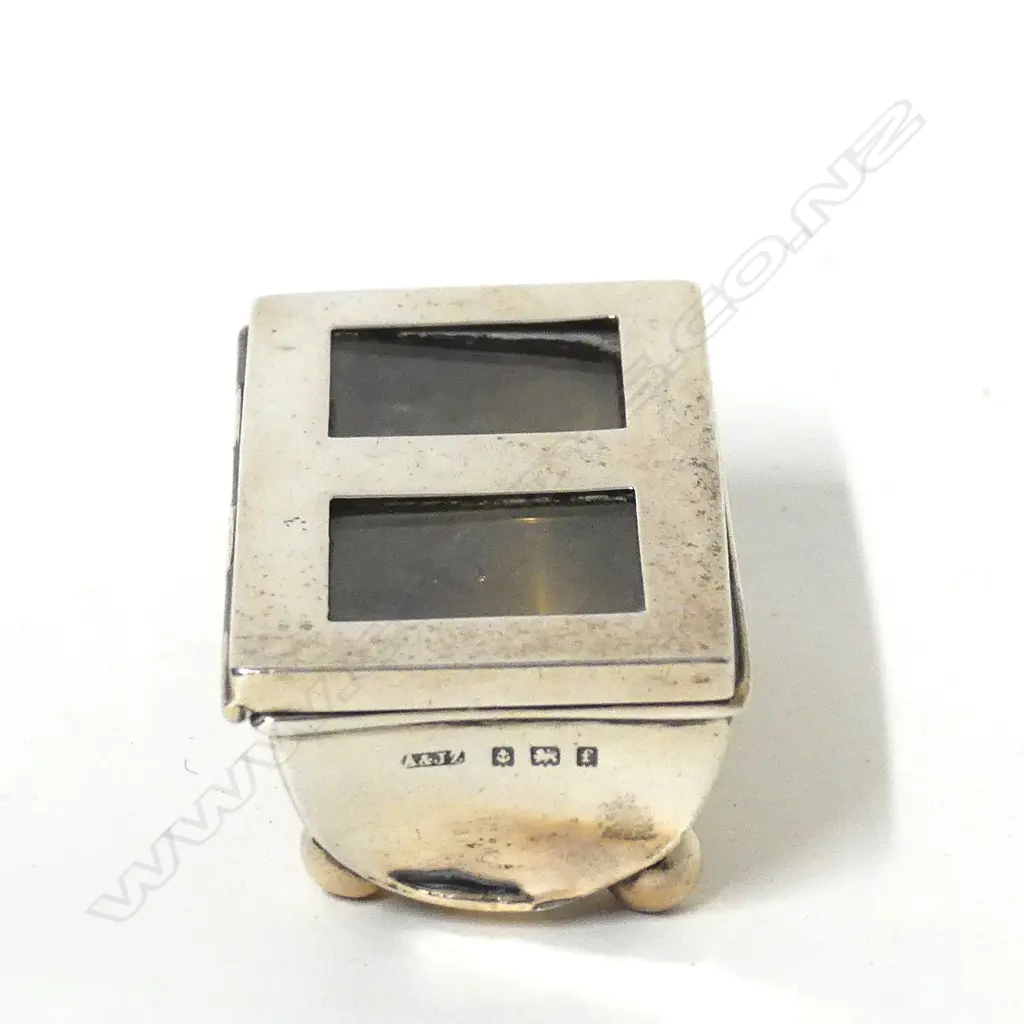 An Edwardian silver double stamp holder Image 1++
