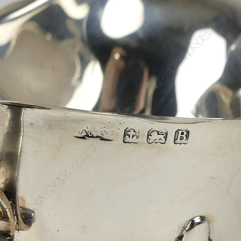 A 1920s silver gravy boat Image 1++