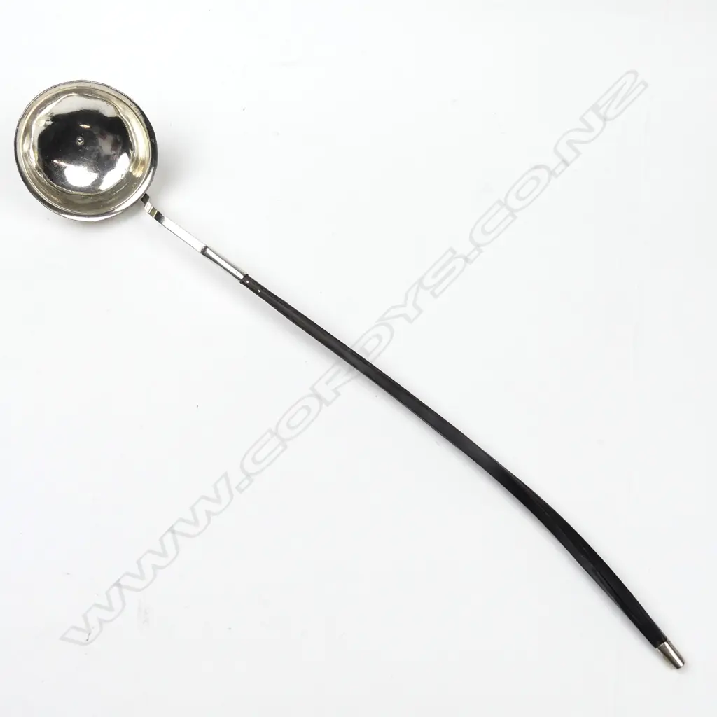 A George III sterling silver toddy ladle Image 1++