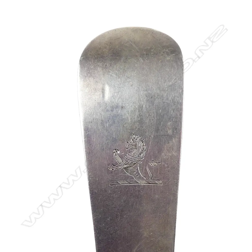 A George III Irish silver pie spoon Image 1++